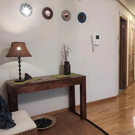 Con Vistas Al Puente Del Milenio Y Plaza De Garaje Apartamento