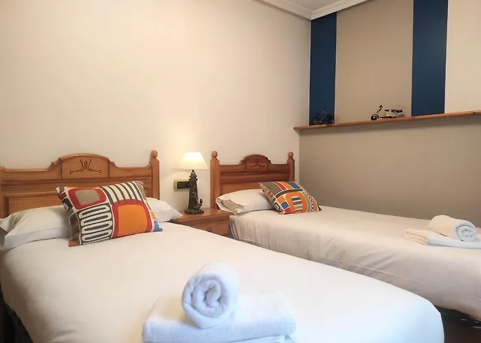 Appartement Con Vistas Al Puente Del Milenio Y Plaza De Garaje