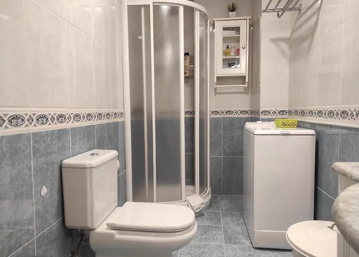 Con Vistas Al Puente Del Milenio Y Plaza De Garaje Appartement Ourense