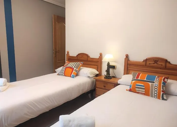 Appartement Con Vistas Al Puente Del Milenio Y Plaza De Garaje Ourense